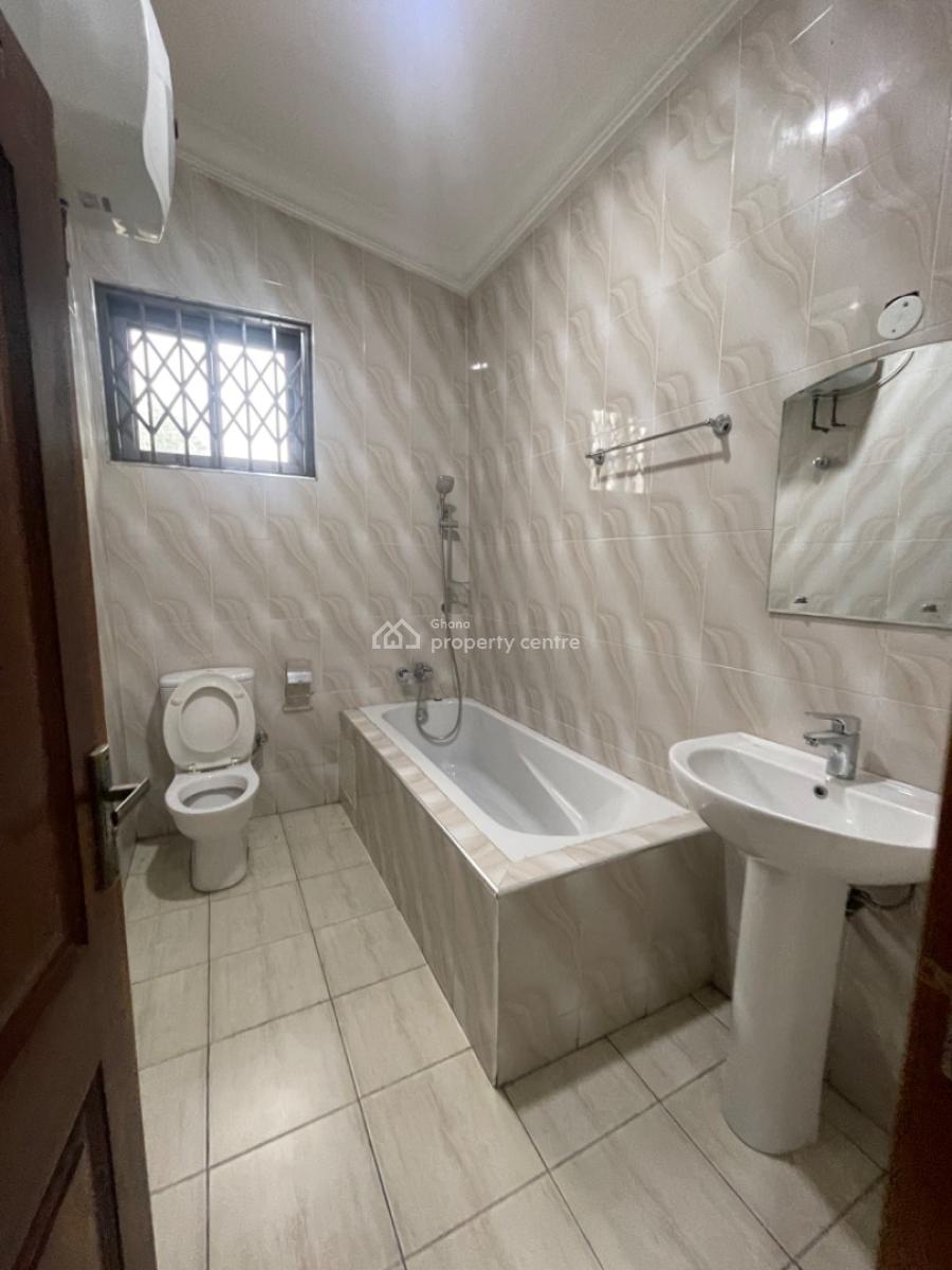 6 Bedroom House, Ringway, Osu, Accra, House for Rent