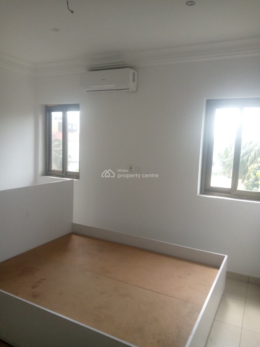 a Semi Furnished 3.5bedroom Semi Detached House @ North Legon, North Legon, Accra, Semi-detached Duplex for Rent