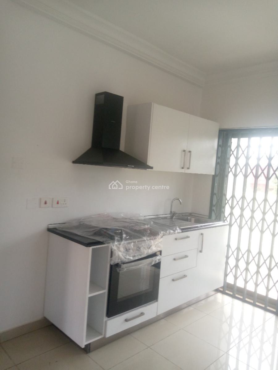 a Semi Furnished 3.5bedroom Semi Detached House @ North Legon, North Legon, Accra, Semi-detached Duplex for Rent