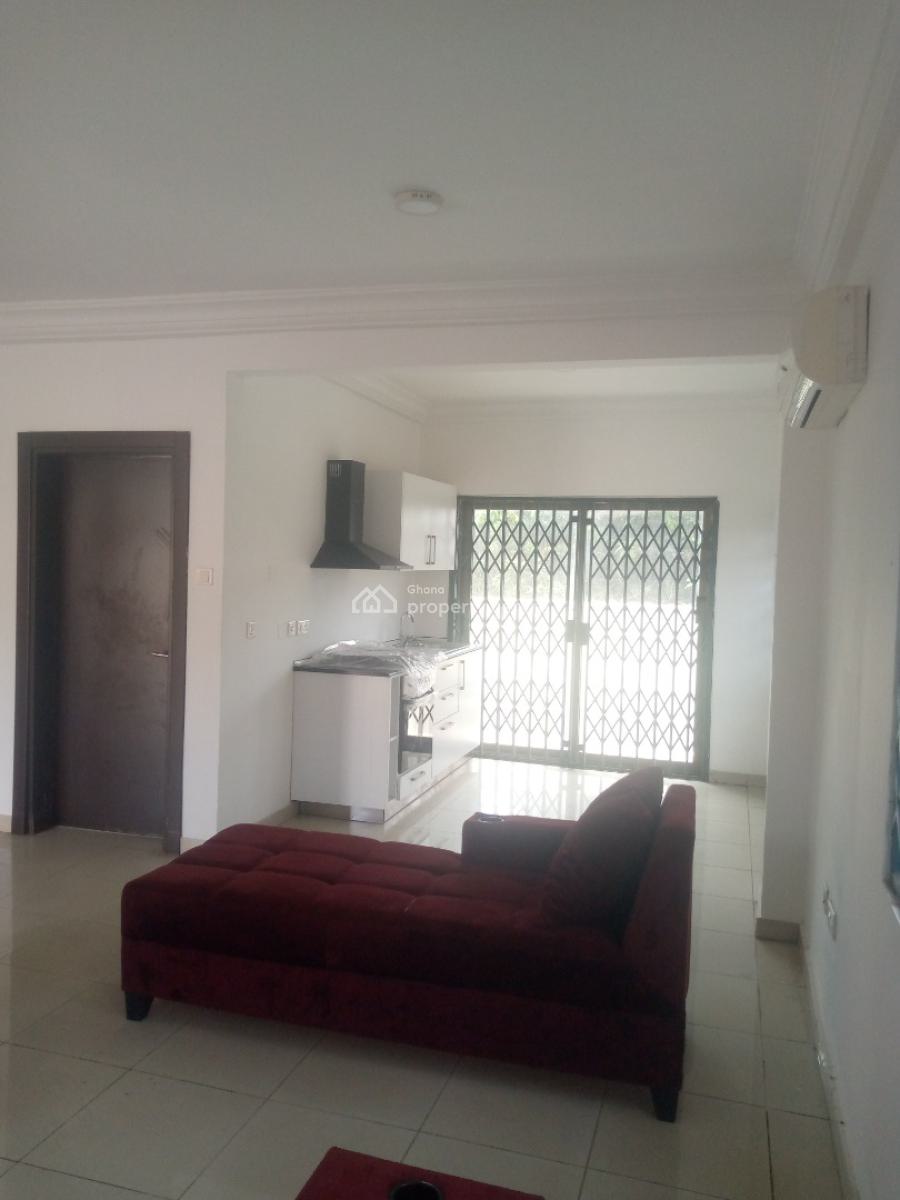 a Semi Furnished 3.5bedroom Semi Detached House @ North Legon, North Legon, Accra, Semi-detached Duplex for Rent