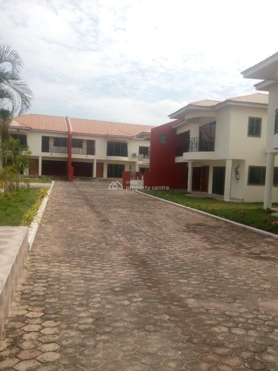 a Semi Furnished 3.5bedroom Semi Detached House @ North Legon, North Legon, Accra, Semi-detached Duplex for Rent