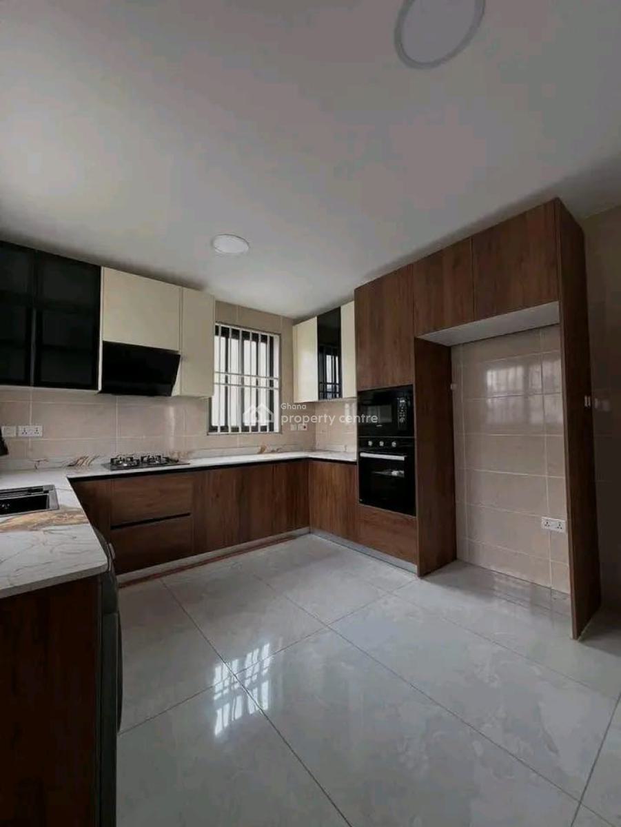 Luxurious Newly Built 4-bedroom Townhouse @ East Legon, East Legon, Accra, House for Sale