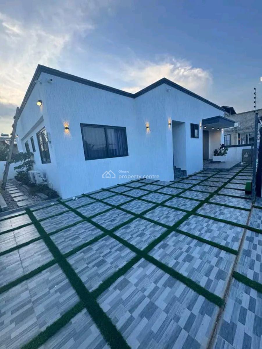a Luxurious 3-bedroom Townhouse @tema Comm23, Comm.23, Tema, Accra, House for Sale