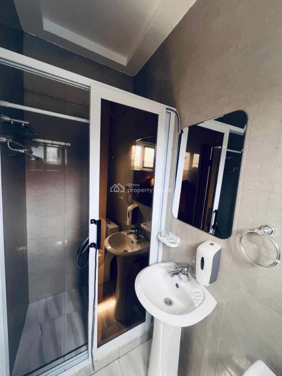 Executive 2-bedroom Apartment @ Ogbojo, Ogbojo, Adenta Municipal, Accra, Apartment for Rent