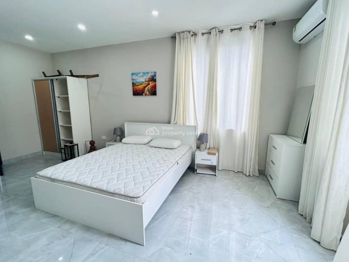 Executive Unfurnished All Ensuite 4 Bedrooms, North Labone, Accra, Townhouse for Rent