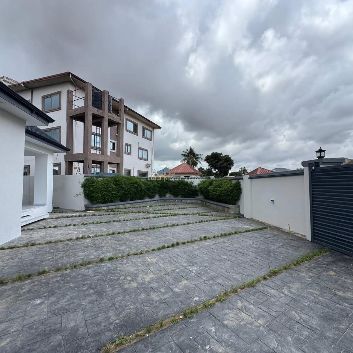 Executive 3 Bedrooms, Ga East Municipal, Accra, House for Sale