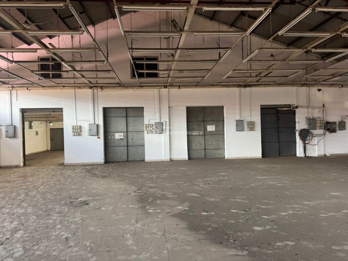 1,300 Sqm Warehouse, Around Tudu, Ga Central Municipal, Accra, Warehouse for Rent
