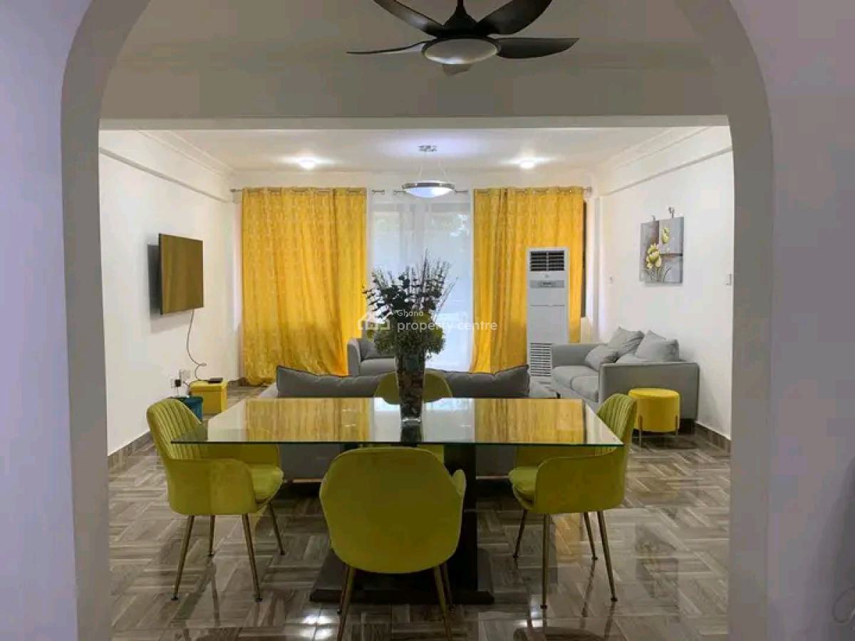 a 2 Room All Ensuite Commercial Space Facing The Roadside, North Labone, Accra, Commercial Property for Rent