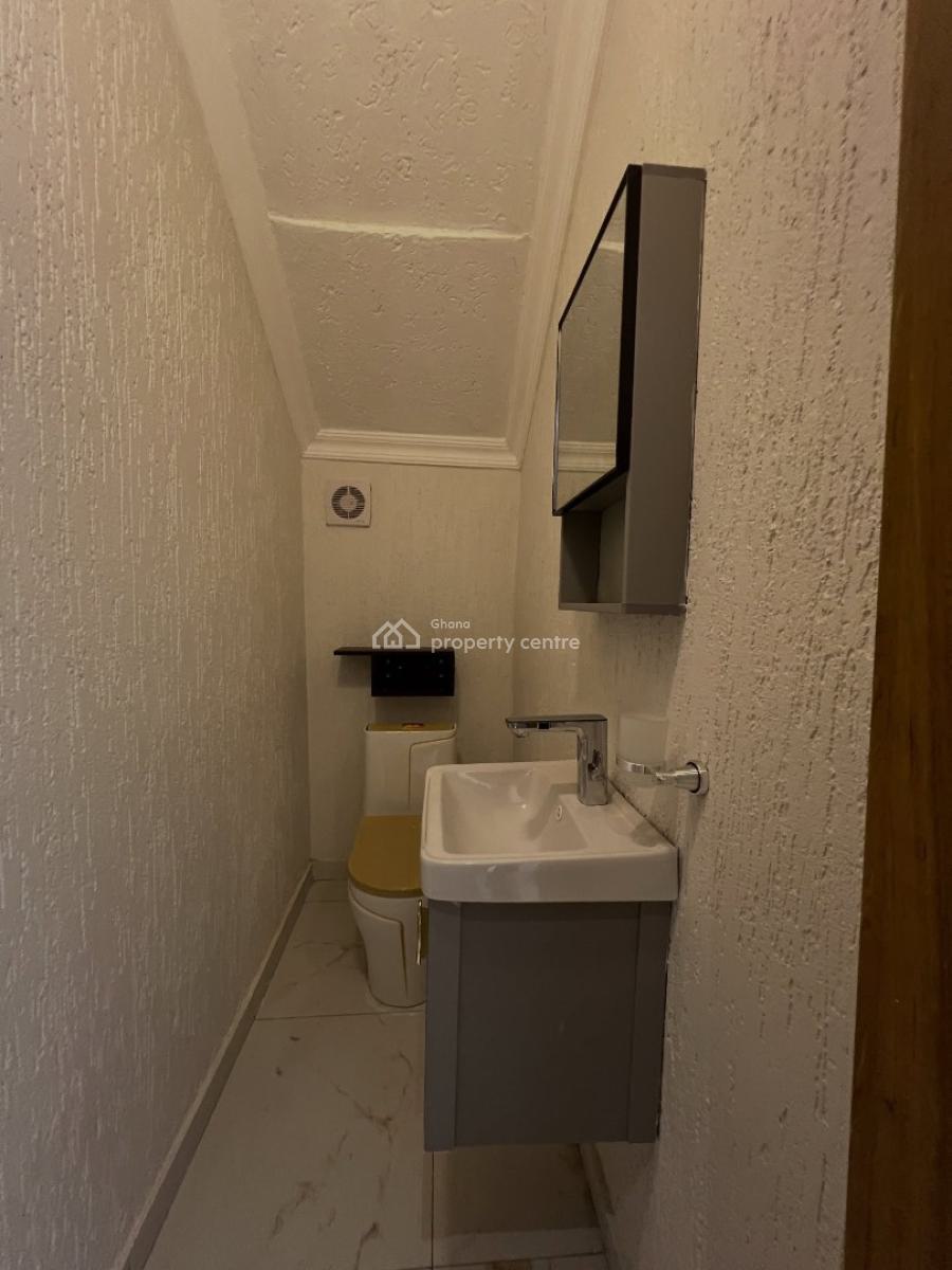 Executive Newly Built All En-suite 2 Bedroom, East Legon, Accra, Townhouse for Rent