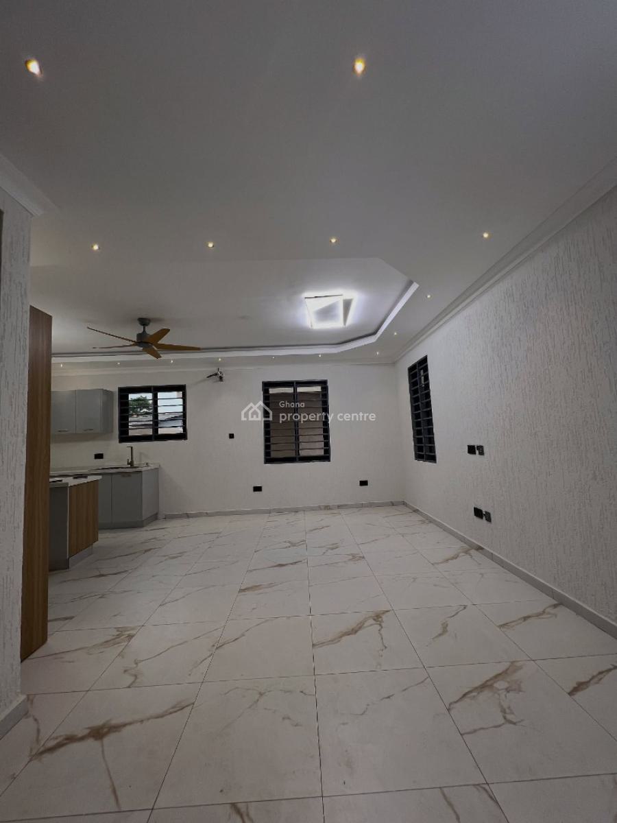 Executive Newly Built All En-suite 2 Bedroom, East Legon, Accra, Townhouse for Rent