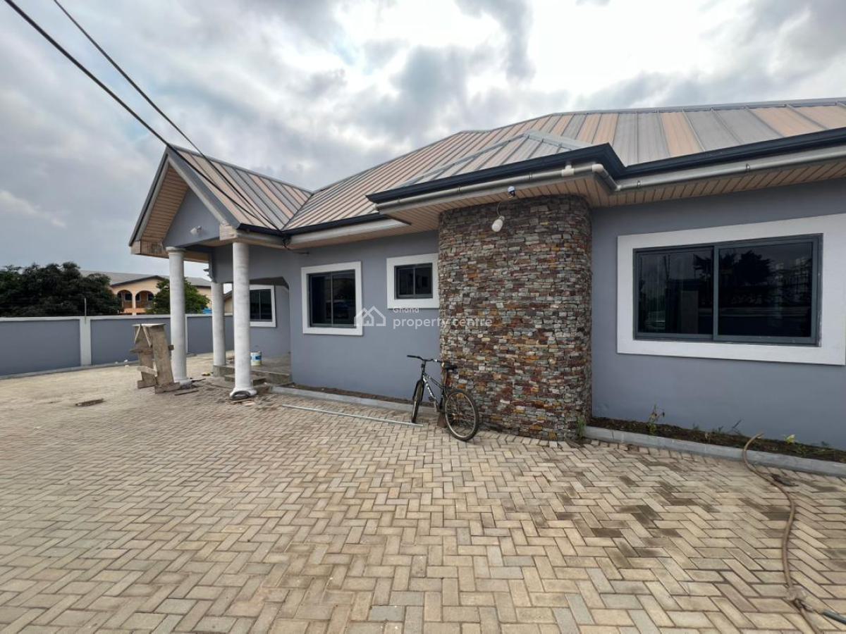 Nice 4 Bedrooms, Community 20, Spintex, Accra, House for Rent
