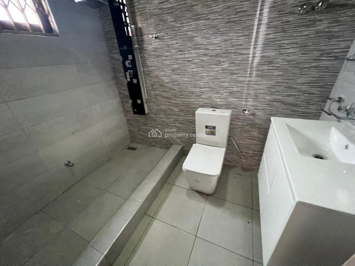 Nice 4 Bedrooms, Community 20, Spintex, Accra, House for Rent