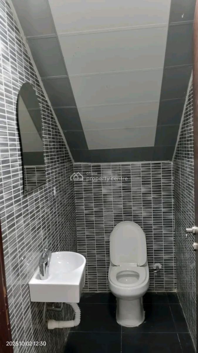 Executive 5-bedroom House @ East Airport, East Airport, Airport Residential Area, Accra, House for Rent