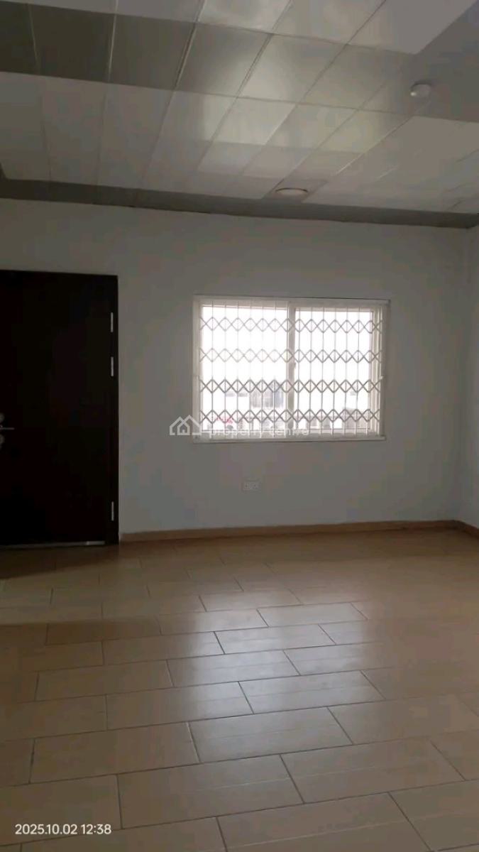 Executive 5-bedroom House @ East Airport, East Airport, Airport Residential Area, Accra, House for Rent