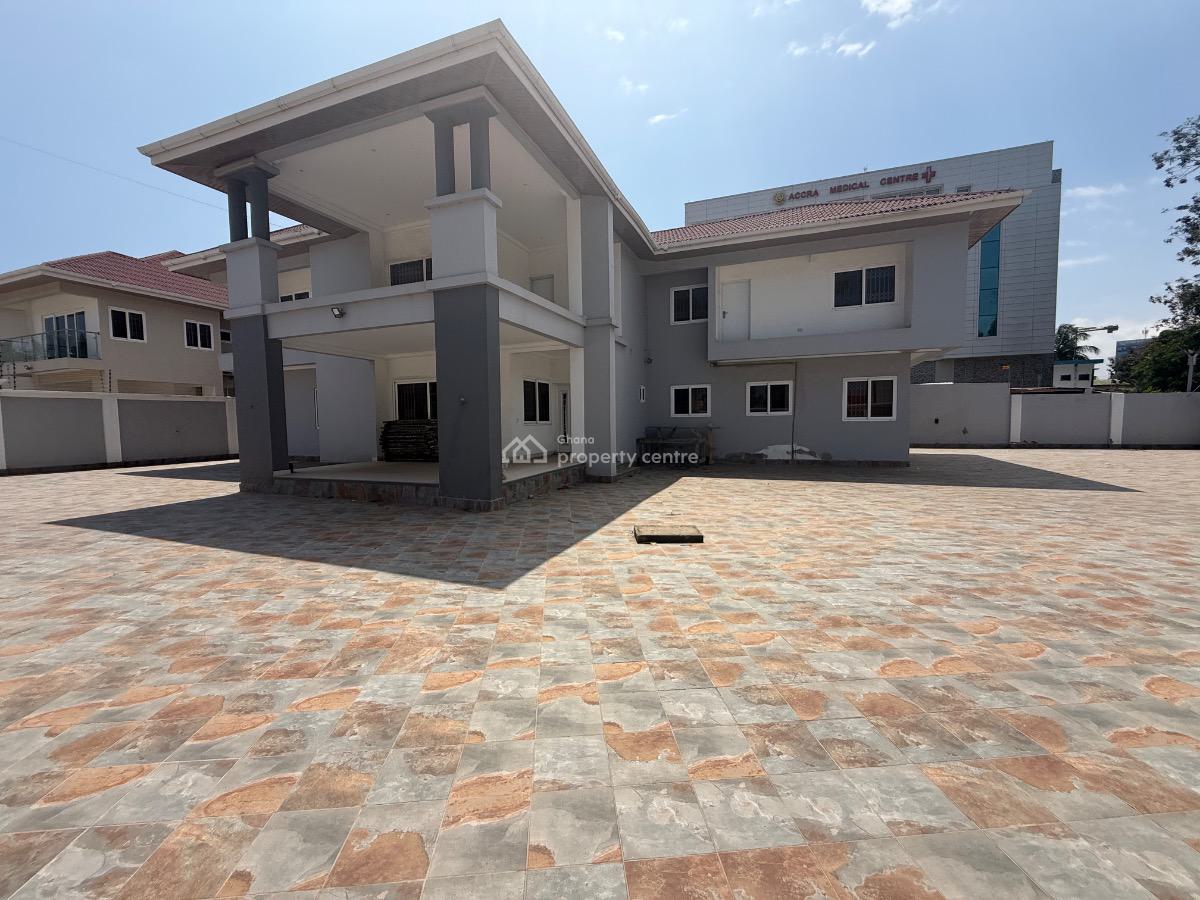 Osu Oxfords Street 5 Bedrooms House, Oxfords Street, Osu, Accra, House for Rent