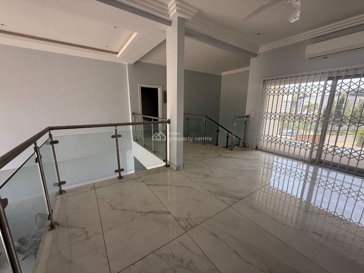 Osu Oxfords Street 5 Bedrooms House, Oxfords Street, Osu, Accra, House for Rent