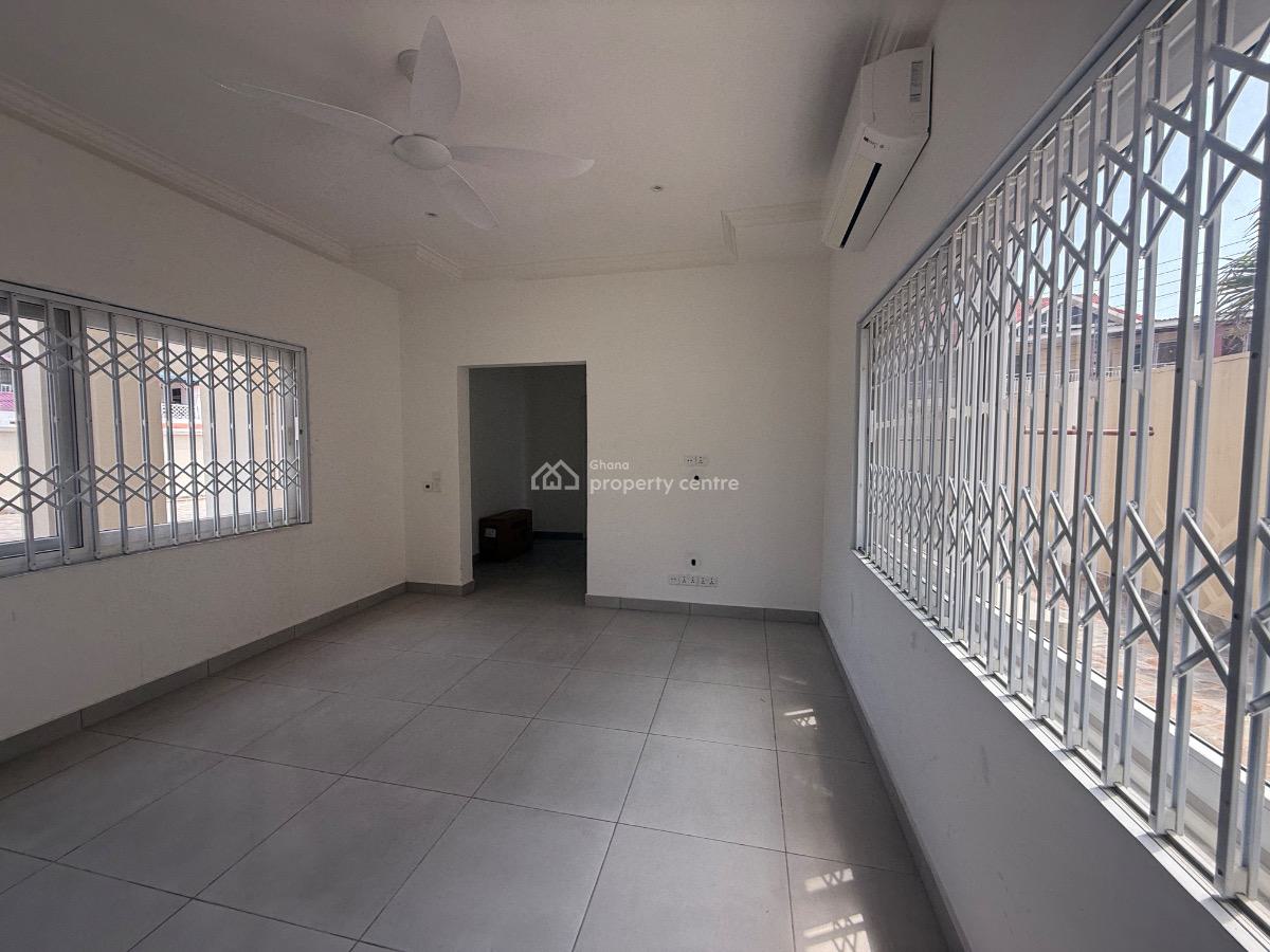 Osu Oxfords Street 5 Bedrooms House, Oxfords Street, Osu, Accra, House for Rent