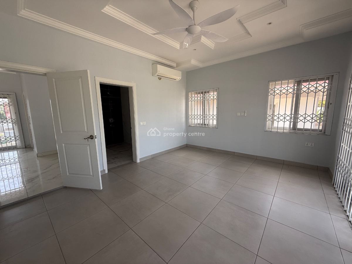 Osu Oxfords Street 5 Bedrooms House, Oxfords Street, Osu, Accra, House for Rent