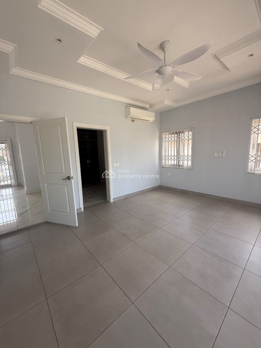 Osu Oxfords Street 5 Bedrooms House, Oxfords Street, Osu, Accra, House for Rent