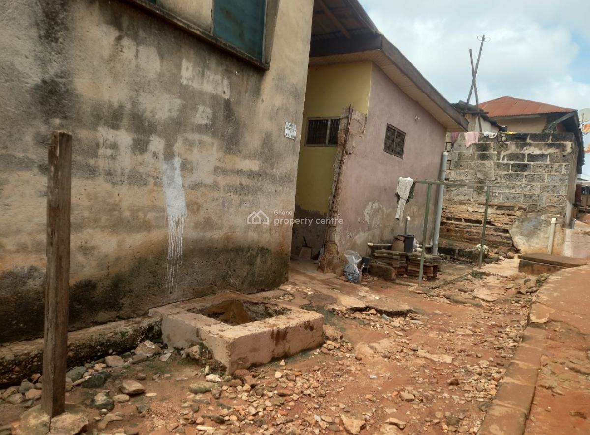 6 Bedrooms, Oforikrom, Near Anloga Junction., Kumasi Metropolitan, Ashanti, House for Sale
