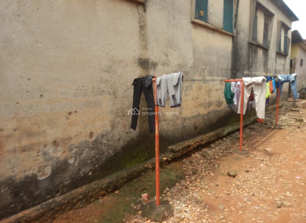 6 Bedrooms, Oforikrom, Near Anloga Junction., Kumasi Metropolitan, Ashanti, House for Sale