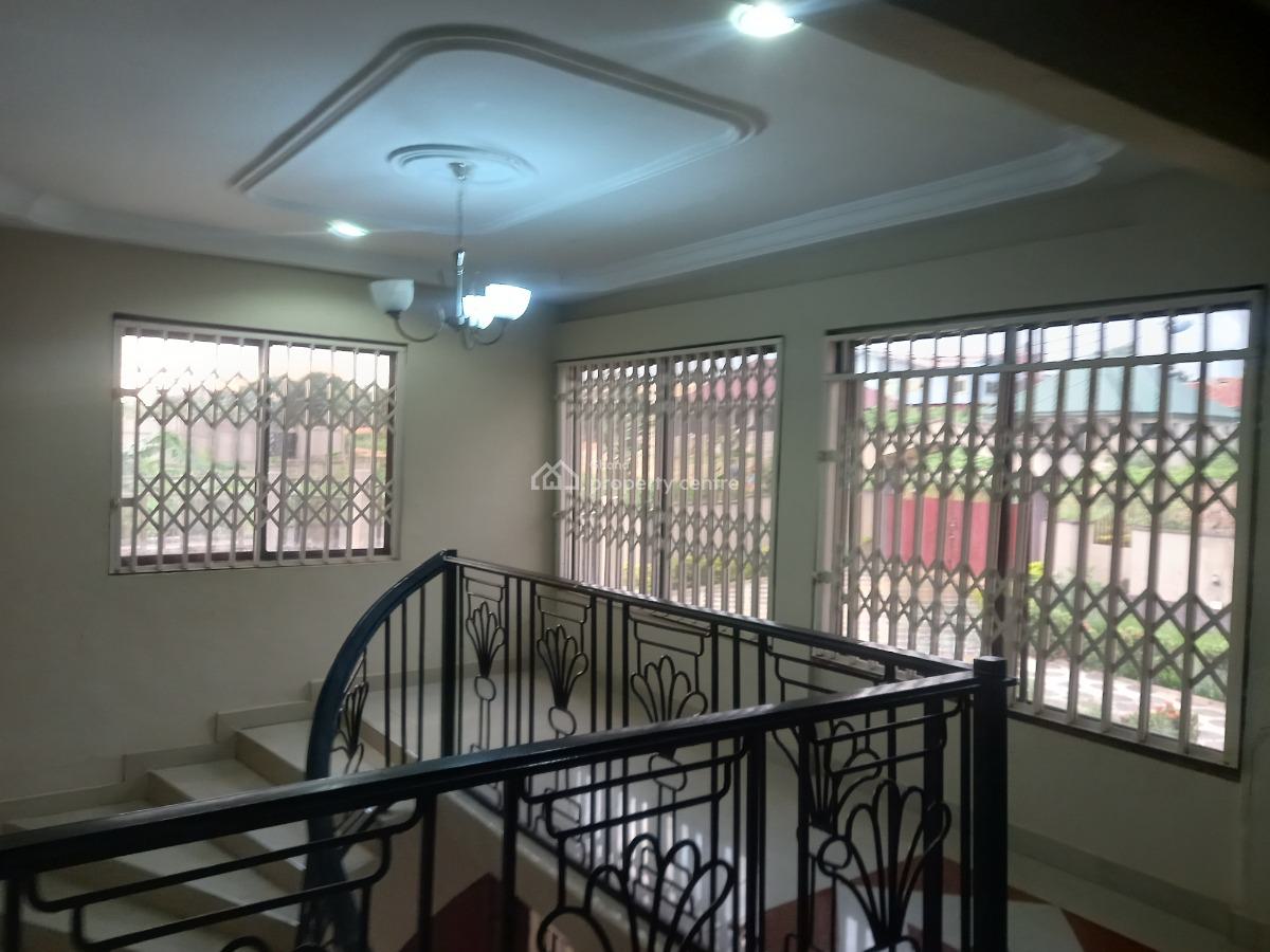 7 Bedrooms, Fumesua, on Tech Ejisu Road., Kumasi Metropolitan, Ashanti, House for Sale