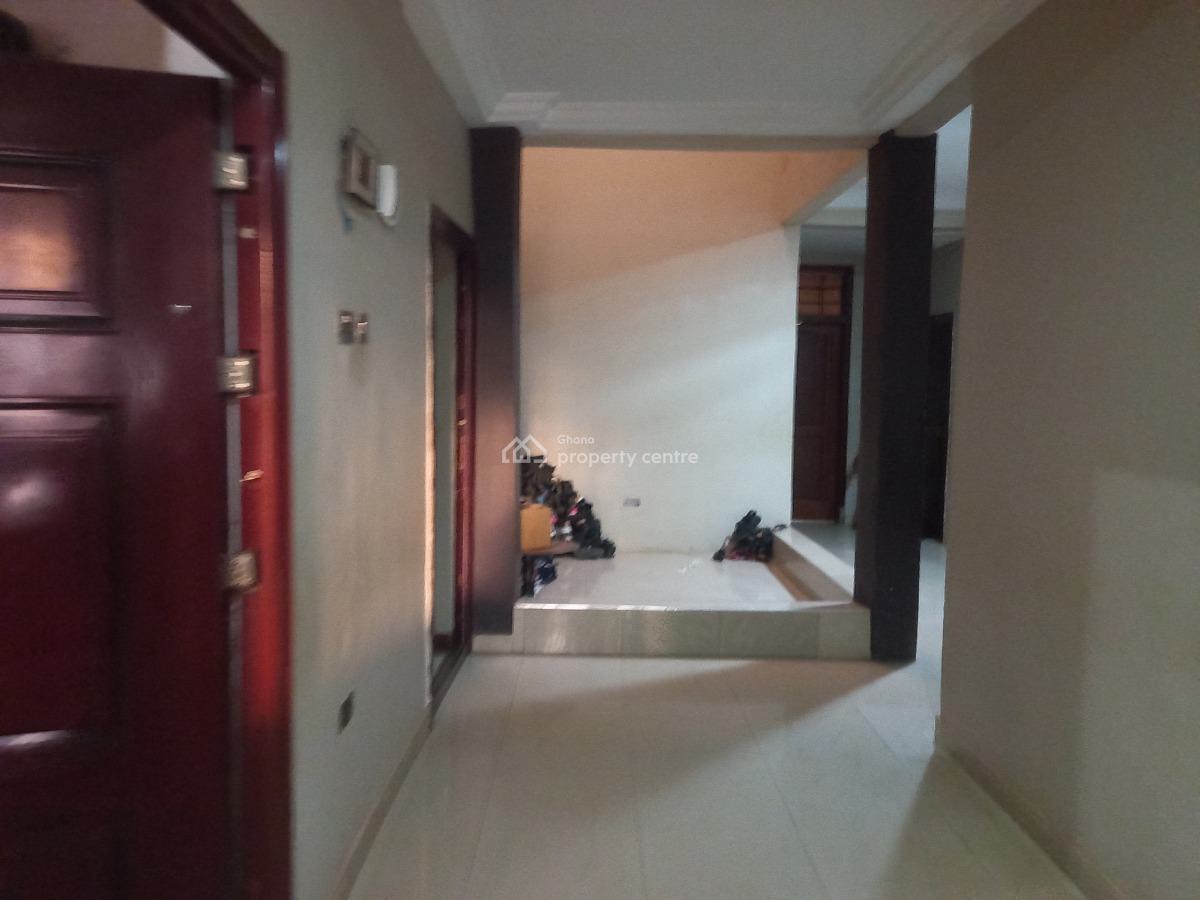 7 Bedrooms, Fumesua, on Tech Ejisu Road., Kumasi Metropolitan, Ashanti, House for Sale