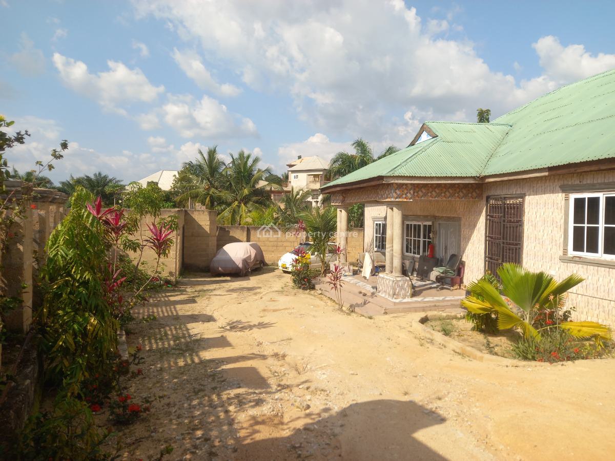 6 Bedrooms, Kodie, Near Kronum Afrancho, on Kumasi Offinso Road, Kumasi Metropolitan, Ashanti, House for Sale
