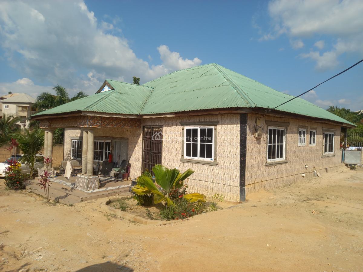 6 Bedrooms, Kodie, Near Kronum Afrancho, on Kumasi Offinso Road, Kumasi Metropolitan, Ashanti, House for Sale