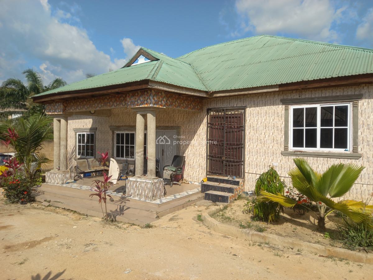 6 Bedrooms, Kodie, Near Kronum Afrancho, on Kumasi Offinso Road, Kumasi Metropolitan, Ashanti, House for Sale