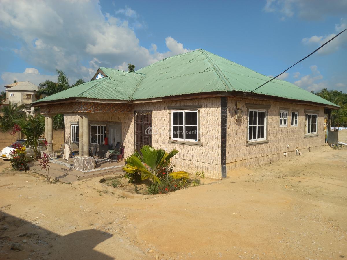 6 Bedrooms, Kodie, Near Kronum Afrancho, on Kumasi Offinso Road, Kumasi Metropolitan, Ashanti, House for Sale