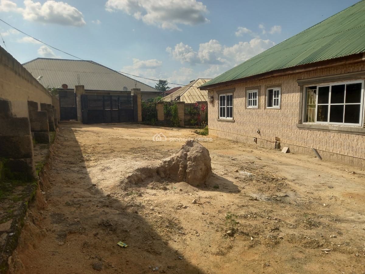 6 Bedrooms, Kodie, Near Kronum Afrancho, on Kumasi Offinso Road, Kumasi Metropolitan, Ashanti, House for Sale