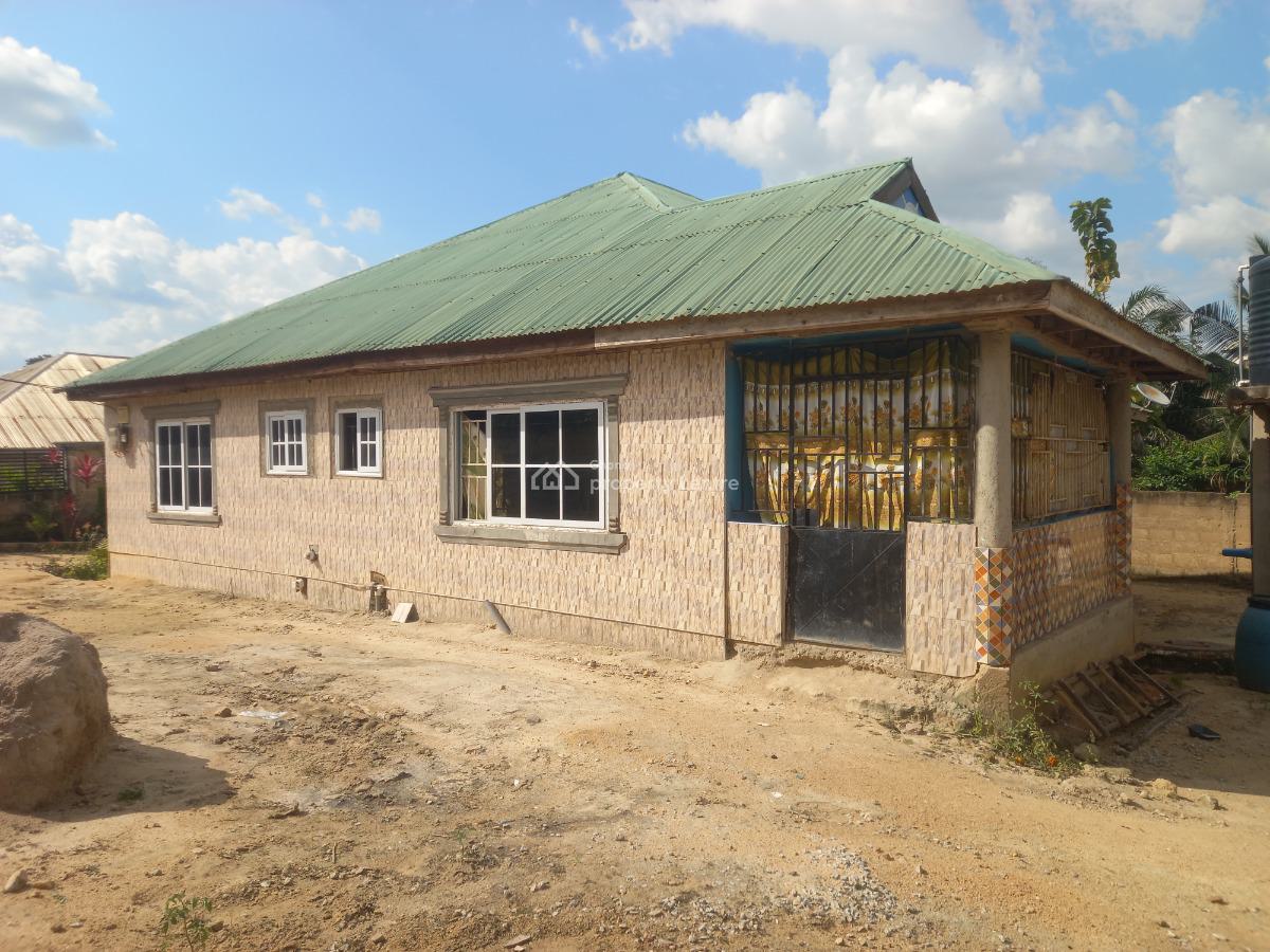 6 Bedrooms, Kodie, Near Kronum Afrancho, on Kumasi Offinso Road, Kumasi Metropolitan, Ashanti, House for Sale