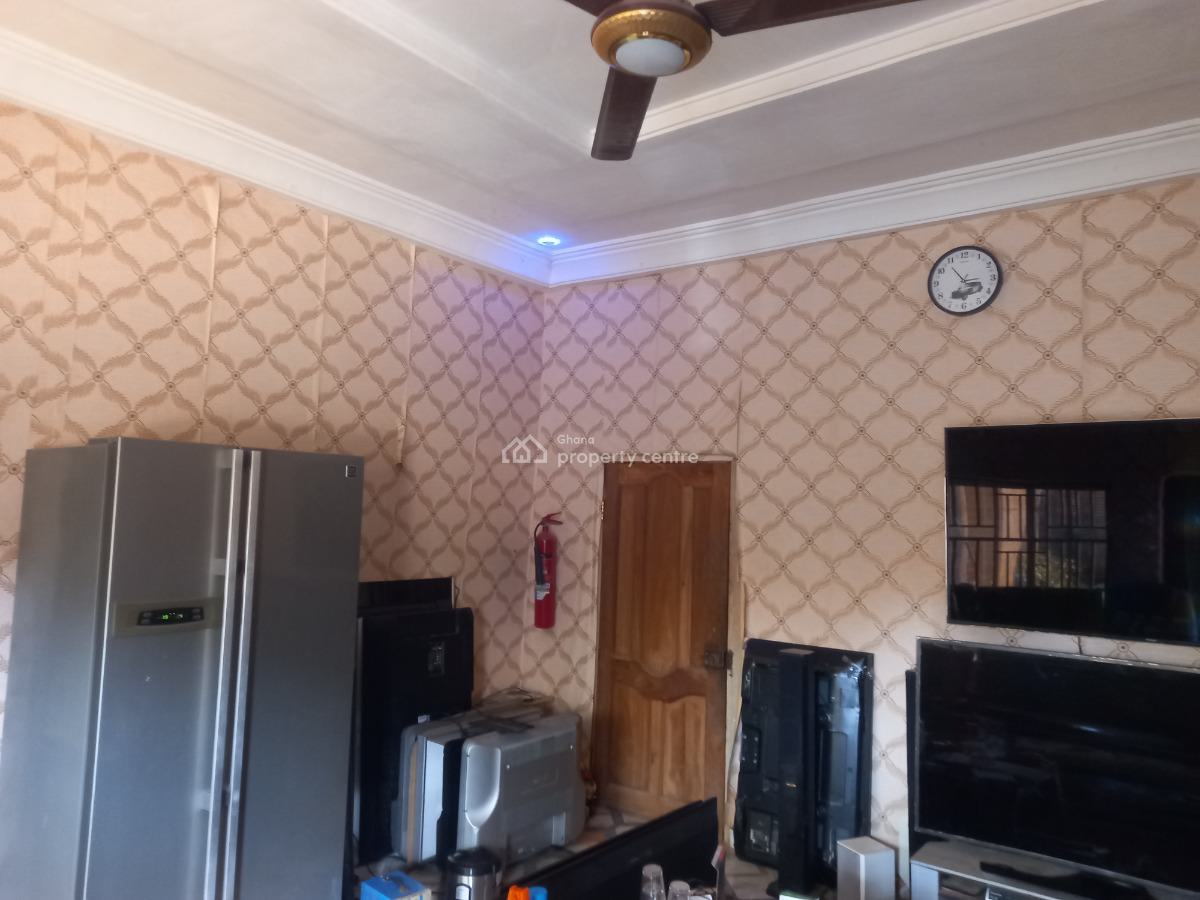 6 Bedrooms, Kodie, Near Kronum Afrancho, on Kumasi Offinso Road, Kumasi Metropolitan, Ashanti, House for Sale