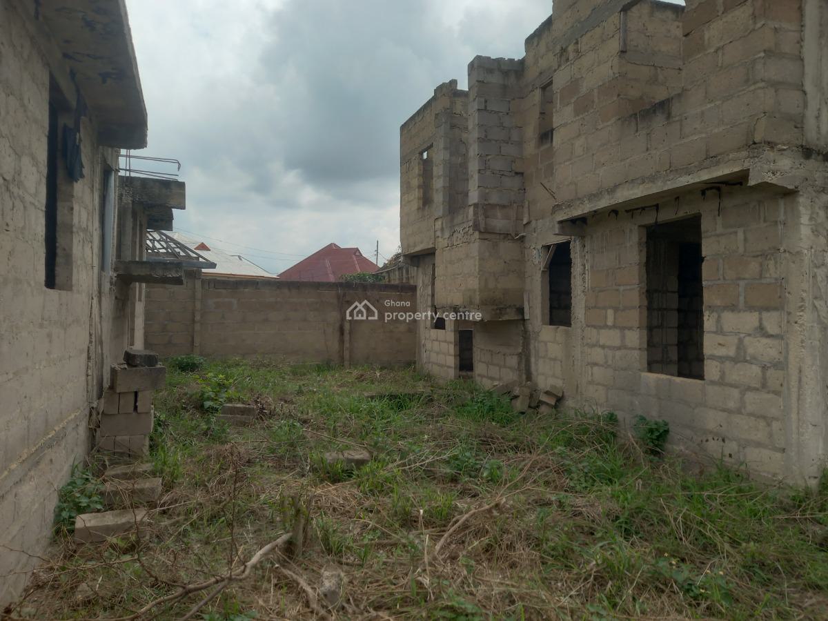 8 Bedrooms  ( 2 Separate Houses), Kenyasi Bosore., Kumasi Metropolitan, Ashanti, House for Sale