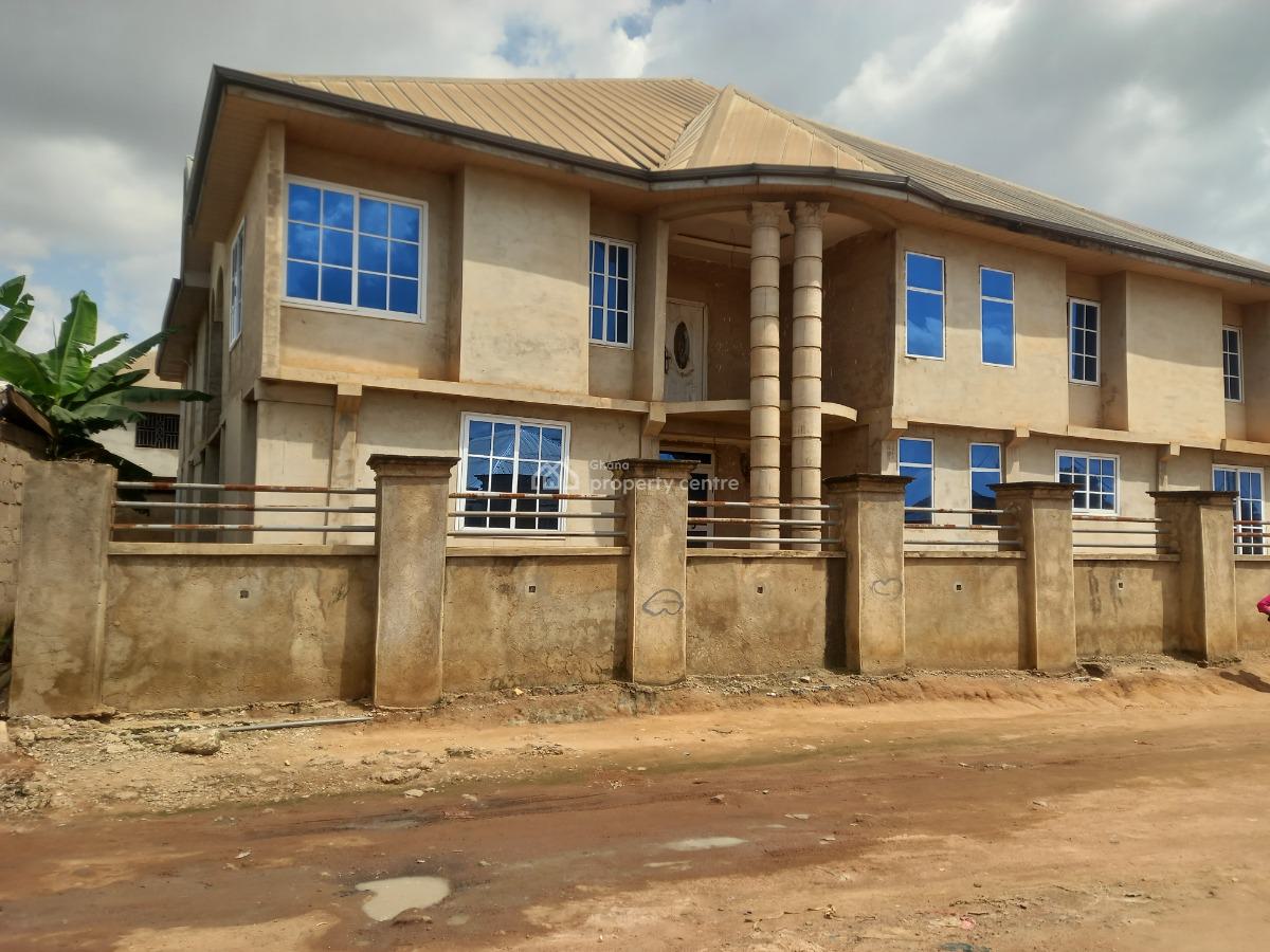 10 Bedrooms, Afrancho ( Township), Near Kronum Suame., Kumasi Metropolitan, Ashanti, House for Sale