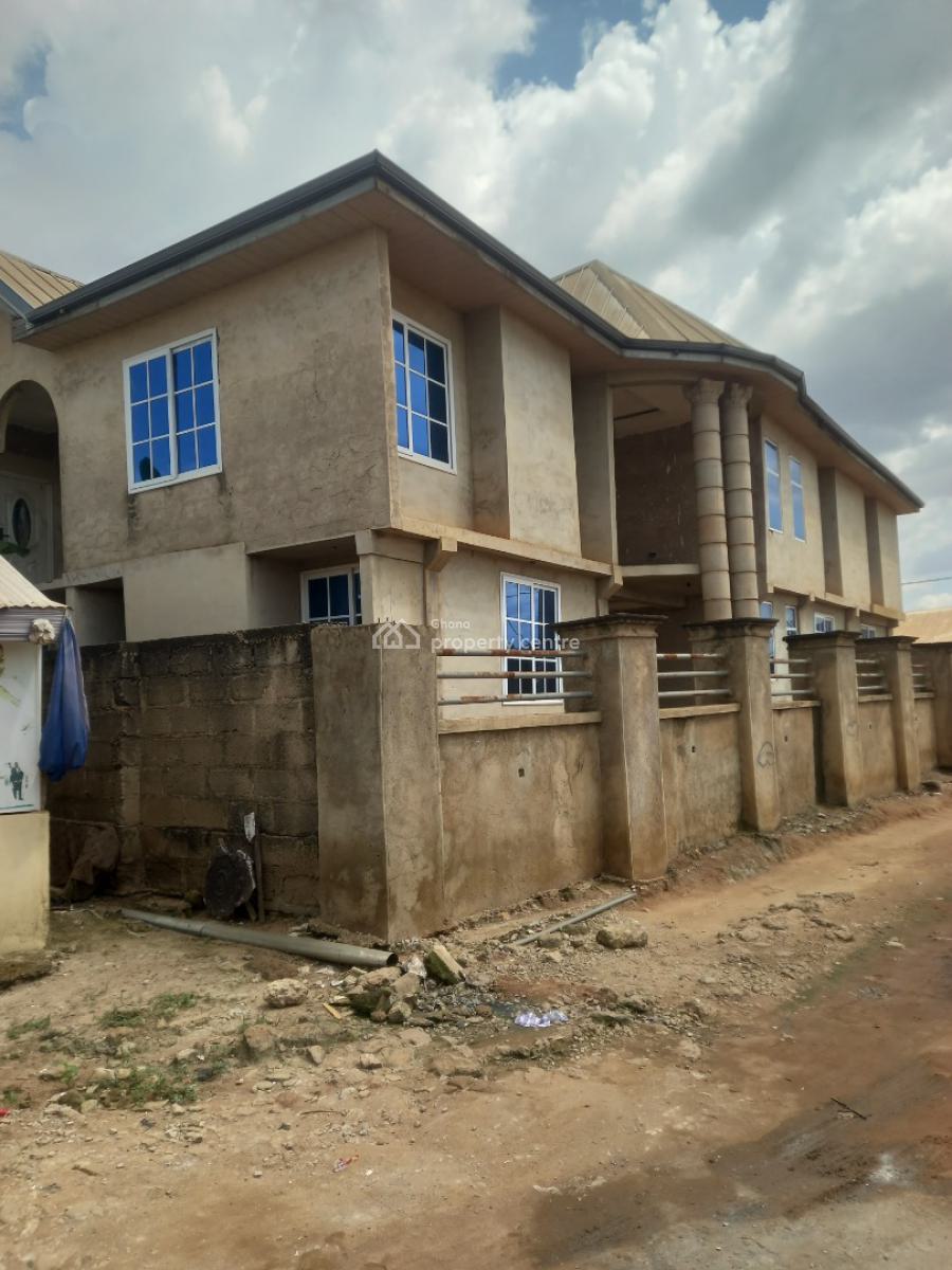 10 Bedrooms, Afrancho ( Township), Near Kronum Suame., Kumasi Metropolitan, Ashanti, House for Sale