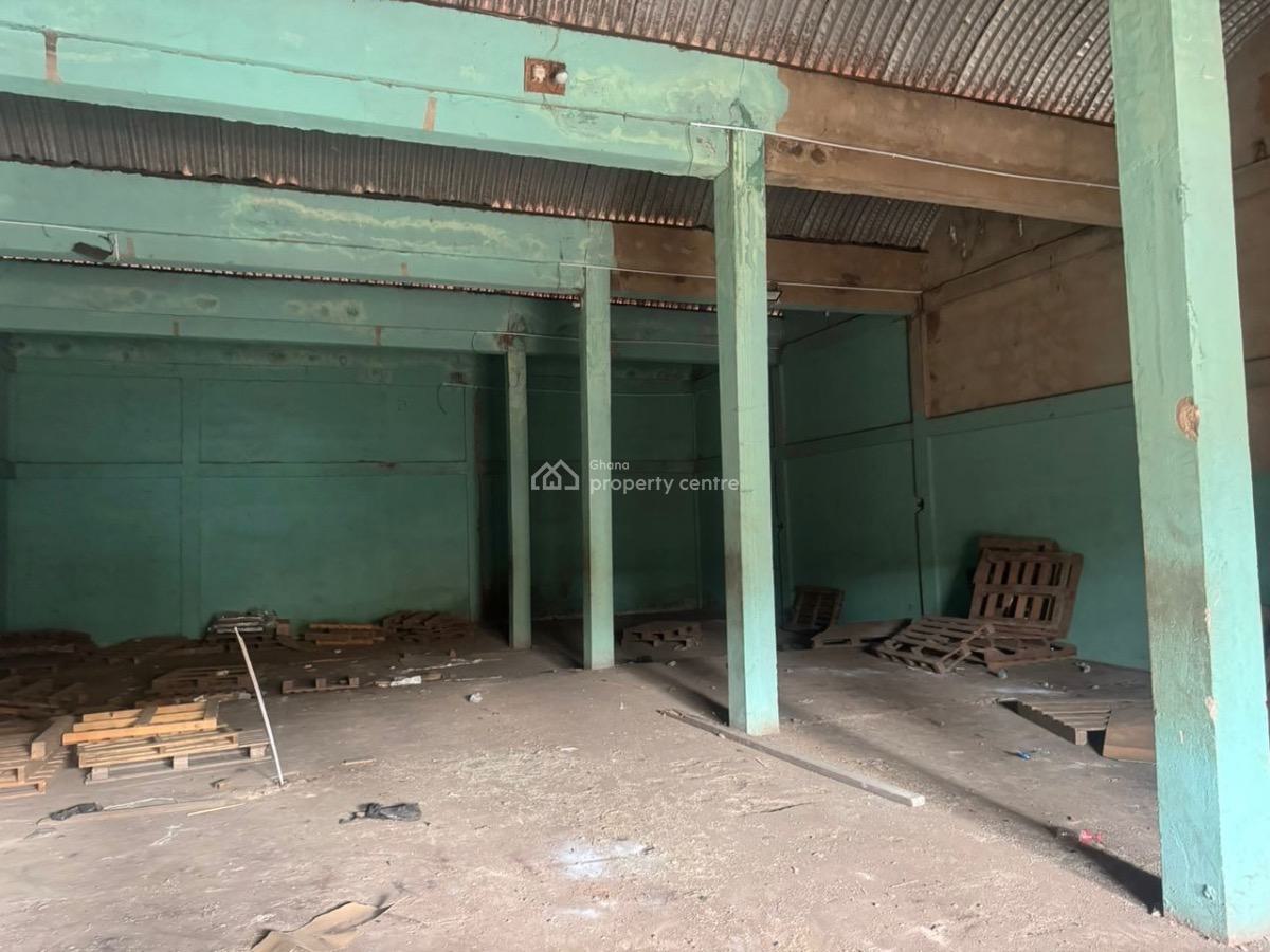 400 Square of Warehouse at Achimota, Abc, Achimota, Accra, Warehouse for Rent