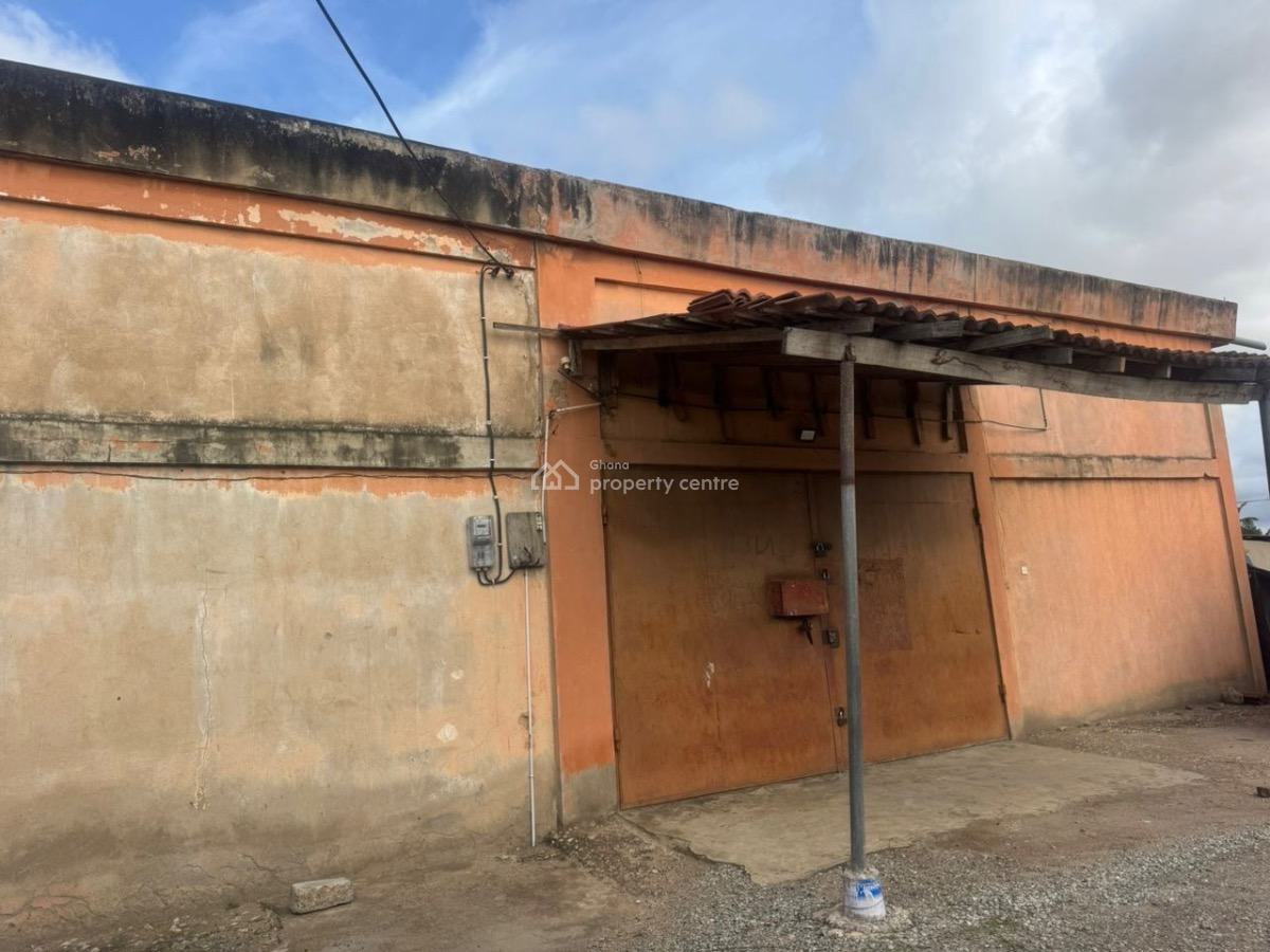 400 Square of Warehouse at Achimota, Abc, Achimota, Accra, Warehouse for Rent