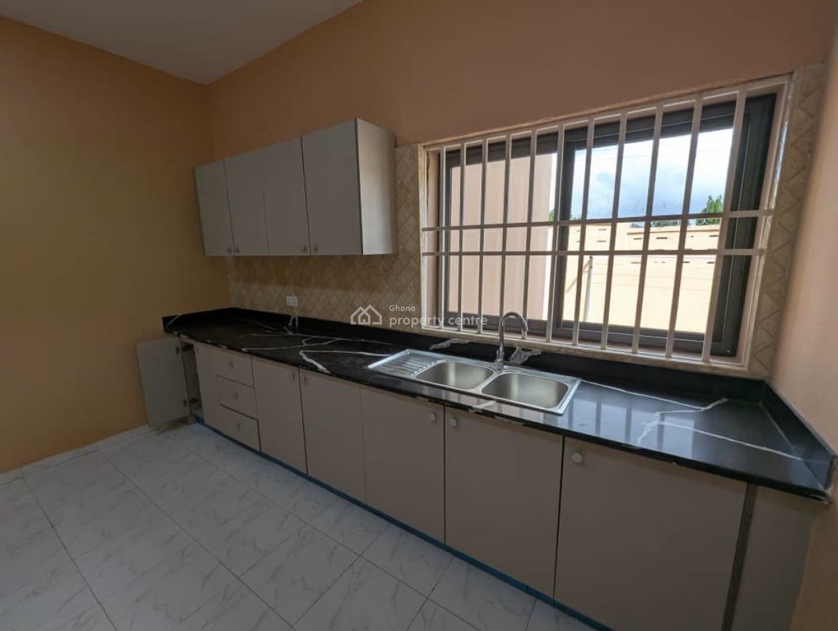 2 Bedrooms at Cfc Estate   Dome, Cfc Estate, Dome, Ga East Municipal, Accra, Apartment for Rent