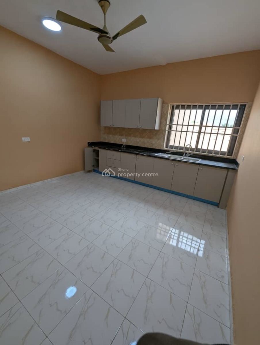 2 Bedrooms at Cfc Estate   Dome, Cfc Estate, Dome, Ga East Municipal, Accra, Apartment for Rent