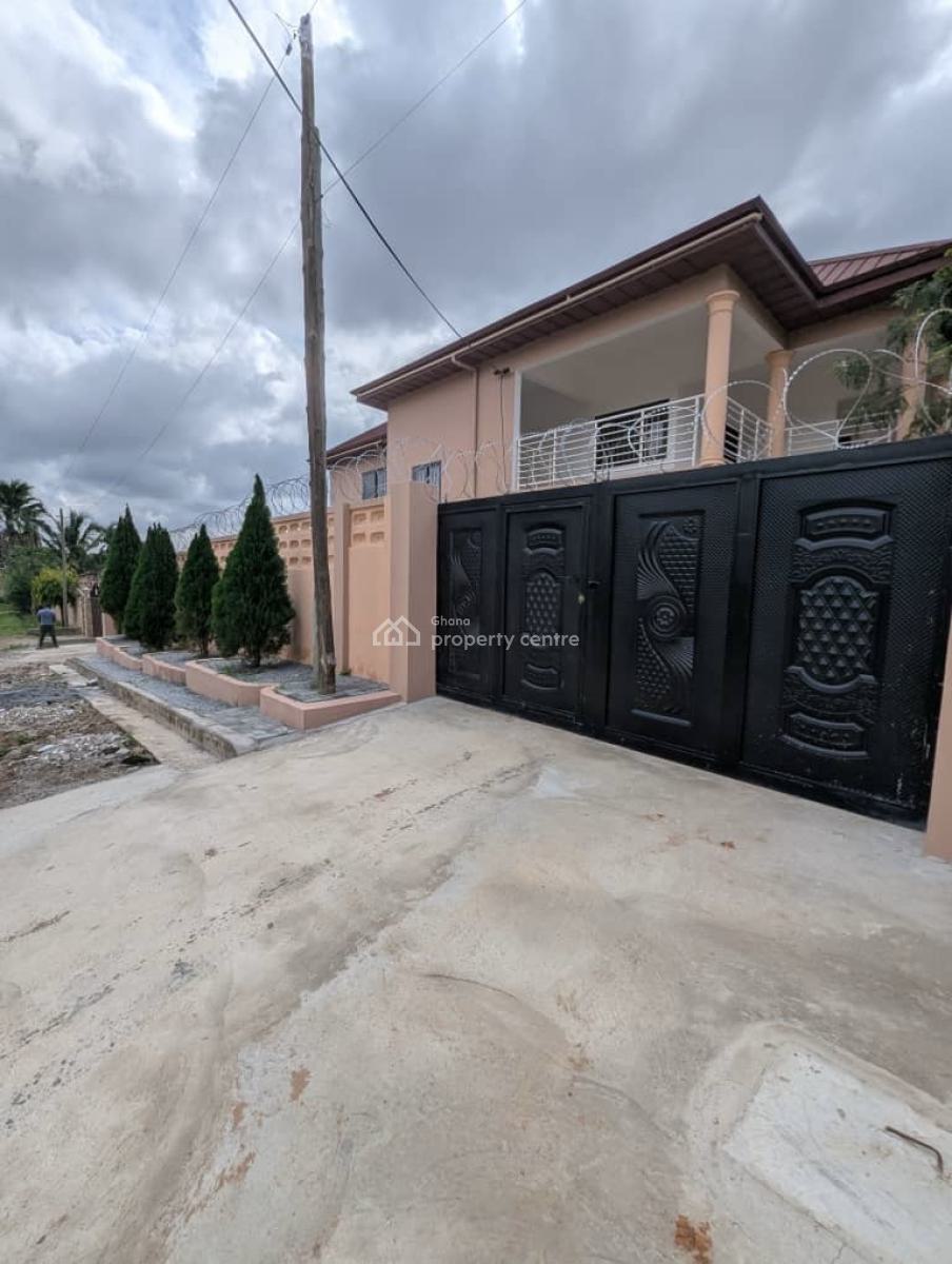 2 Bedrooms at Cfc Estate   Dome, Cfc Estate, Dome, Ga East Municipal, Accra, Apartment for Rent