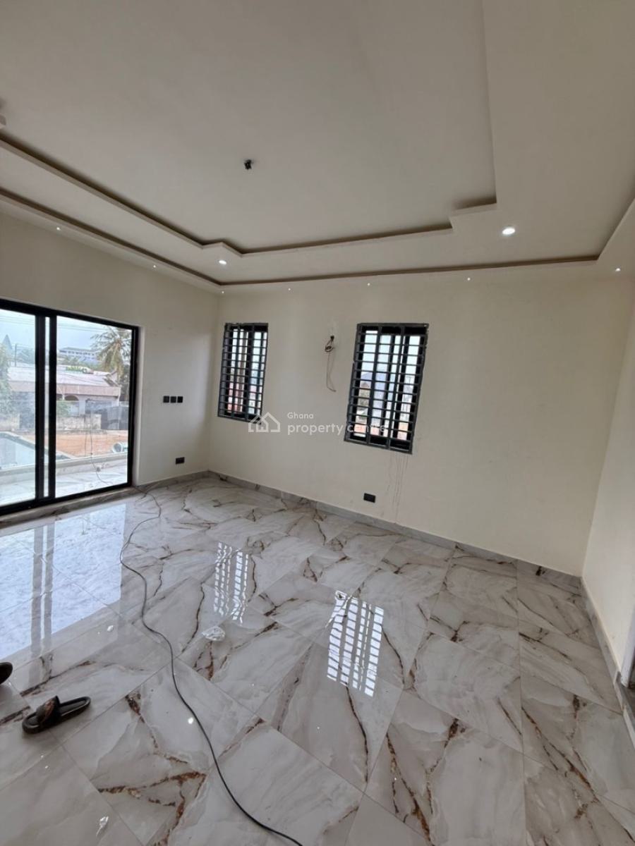 5 Bedrooms House, Ssnit, Adenta Municipal, Accra, House for Sale