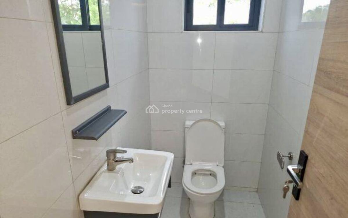 Detached 3 Bedroom Duplex with Staff Quarters, Oyarifa, Adenta Municipal, Accra, Detached Duplex for Sale