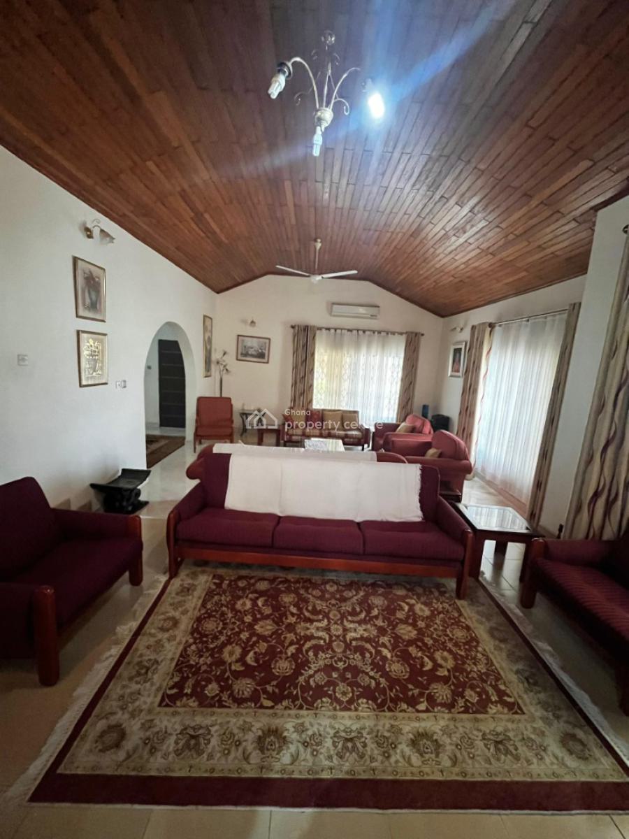 Luxury 4-bedroom House  in East Airport, East Airport, East Airport, Airport Residential Area, Accra, Detached Bungalow for Sale