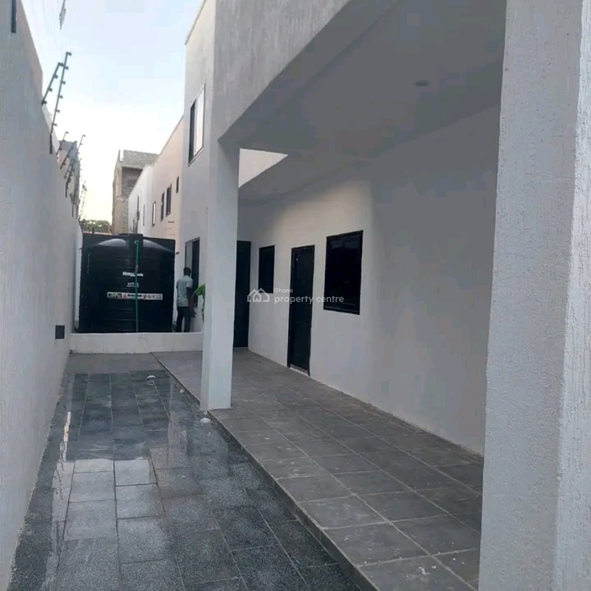 Ultra Modern 5-bedroom Townhouse @ East Airport, East Airport, Airport Residential Area, Accra, Townhouse for Sale