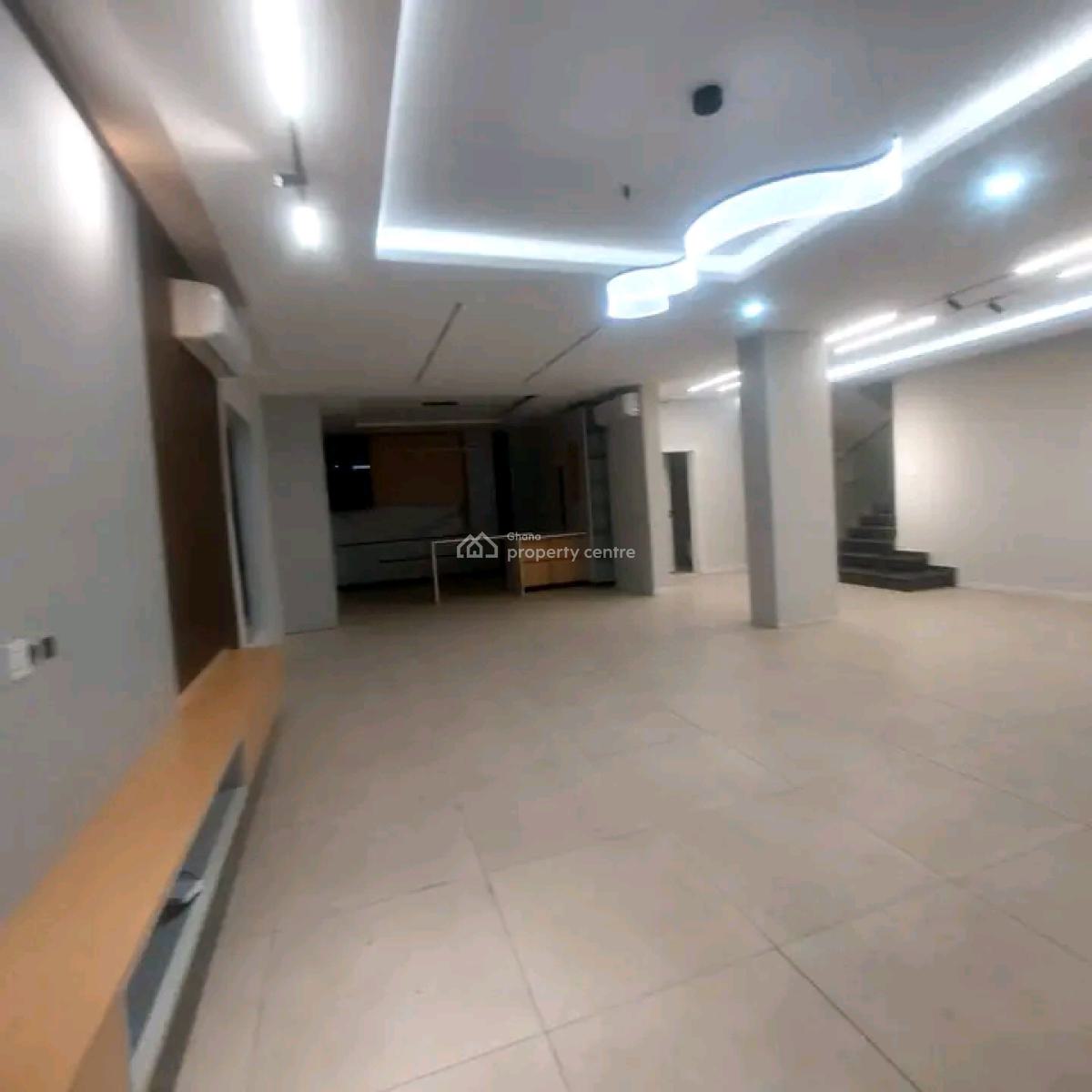 Ultra Modern 5-bedroom Townhouse @ East Airport, East Airport, Airport Residential Area, Accra, Townhouse for Sale