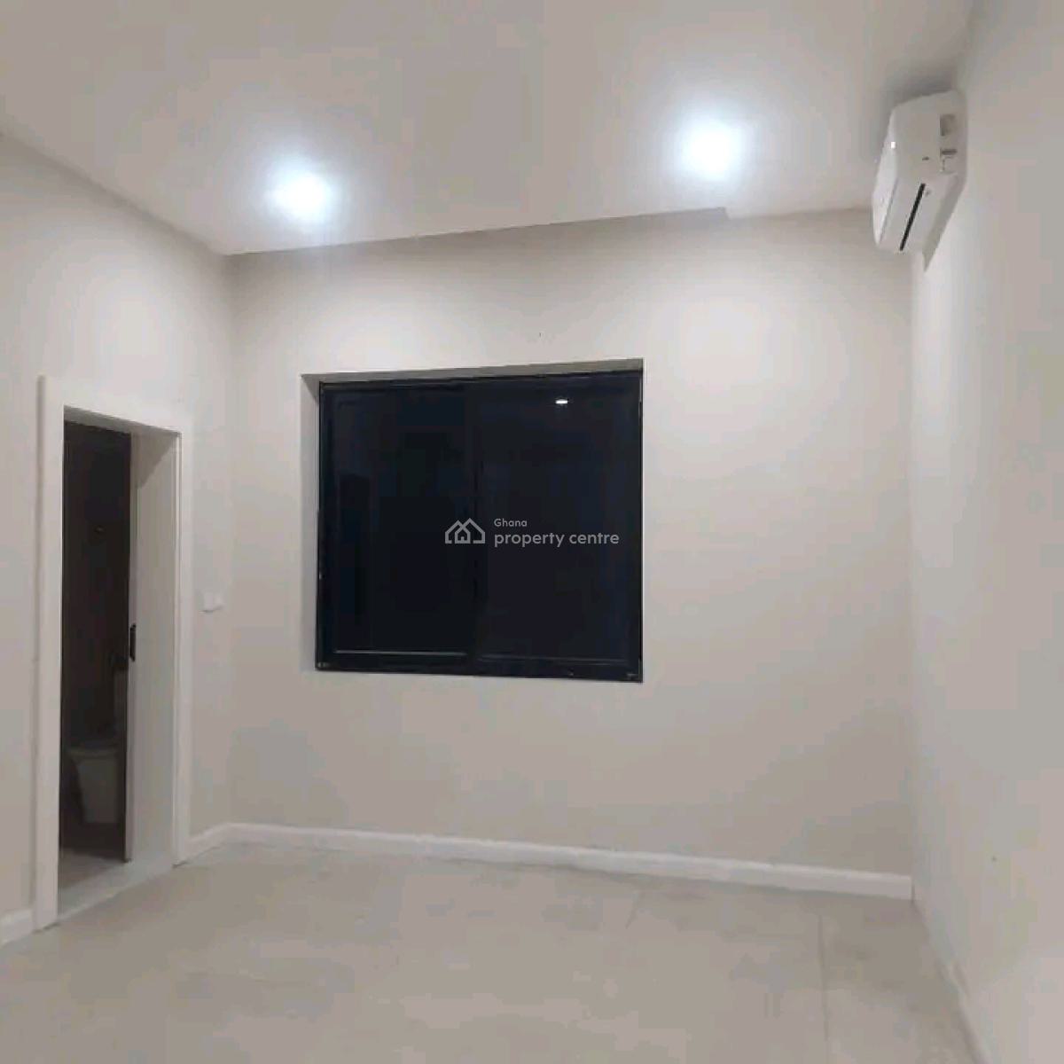 Ultra Modern 5-bedroom Townhouse @ East Airport, East Airport, Airport Residential Area, Accra, Townhouse for Sale