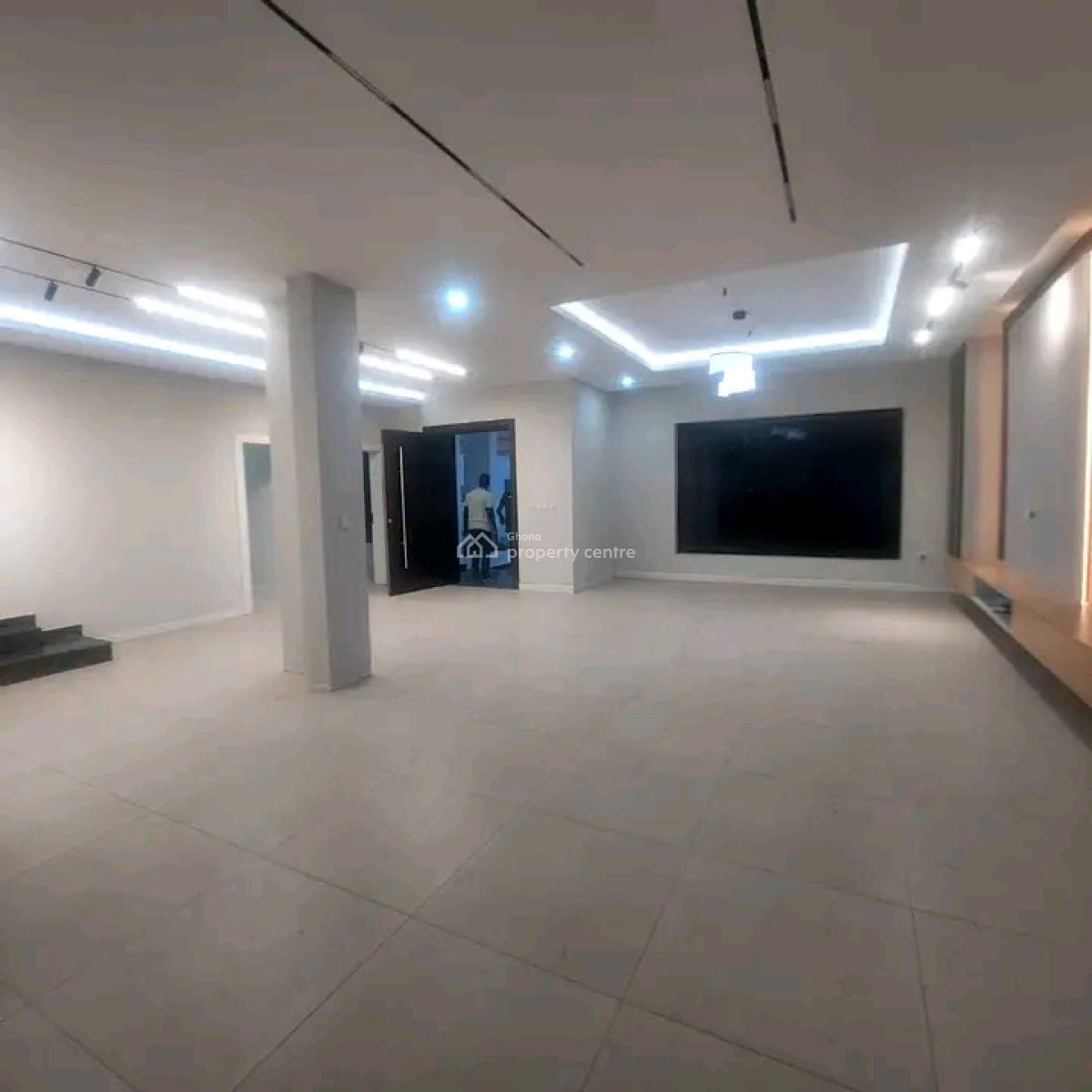 Ultra Modern 5-bedroom Townhouse @ East Airport, East Airport, Airport Residential Area, Accra, Townhouse for Sale