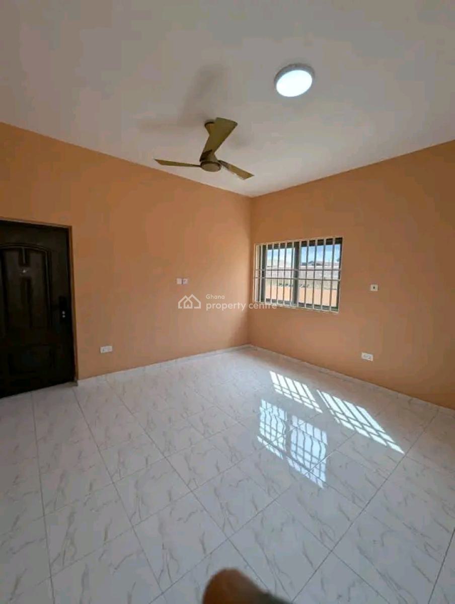 Executive 2-bedroom Apartment @ Cfc Estate, Cfc Estate, Achimota, Accra, Apartment for Rent